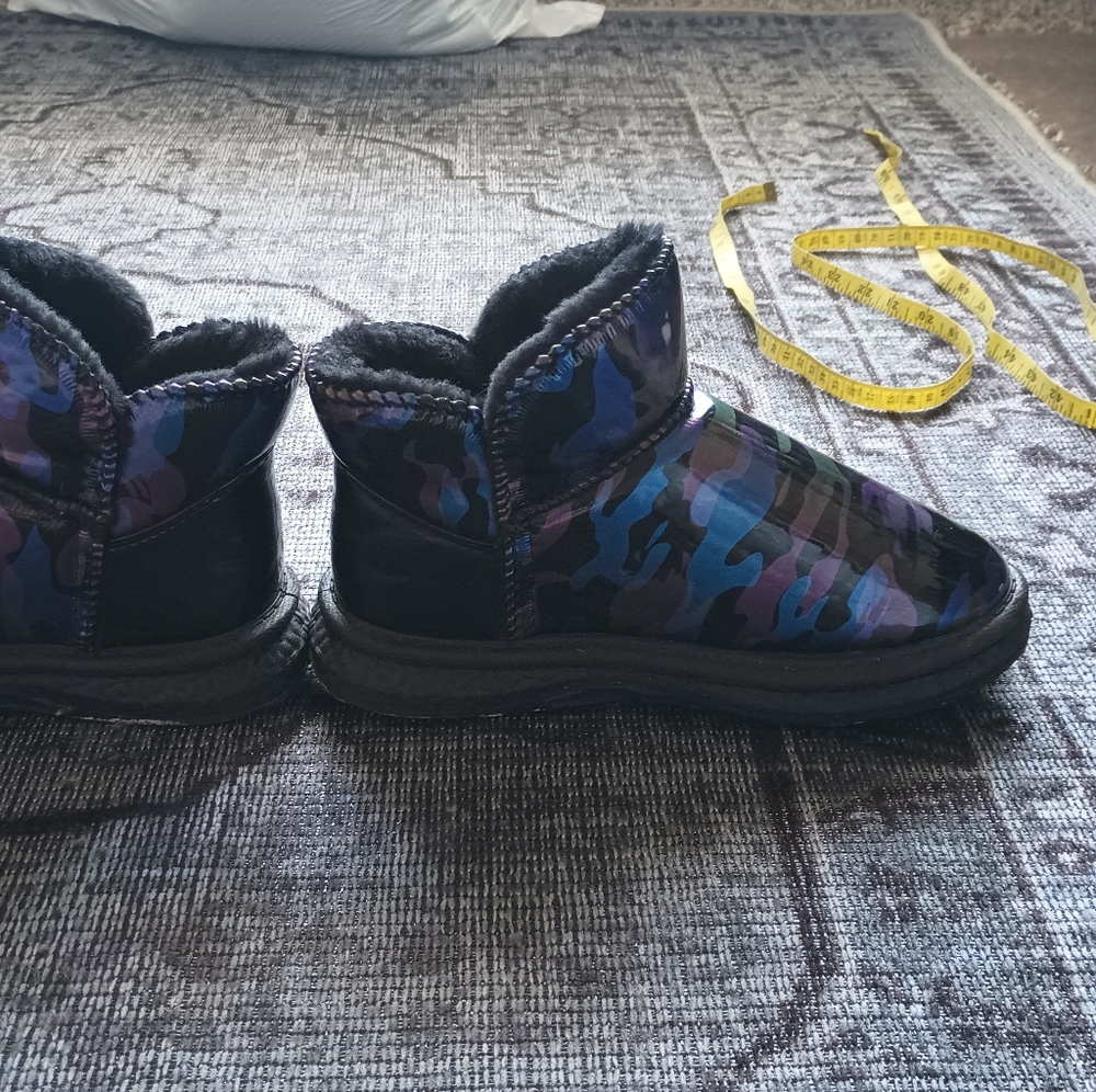 Moon Booties - Picture 4 of 8